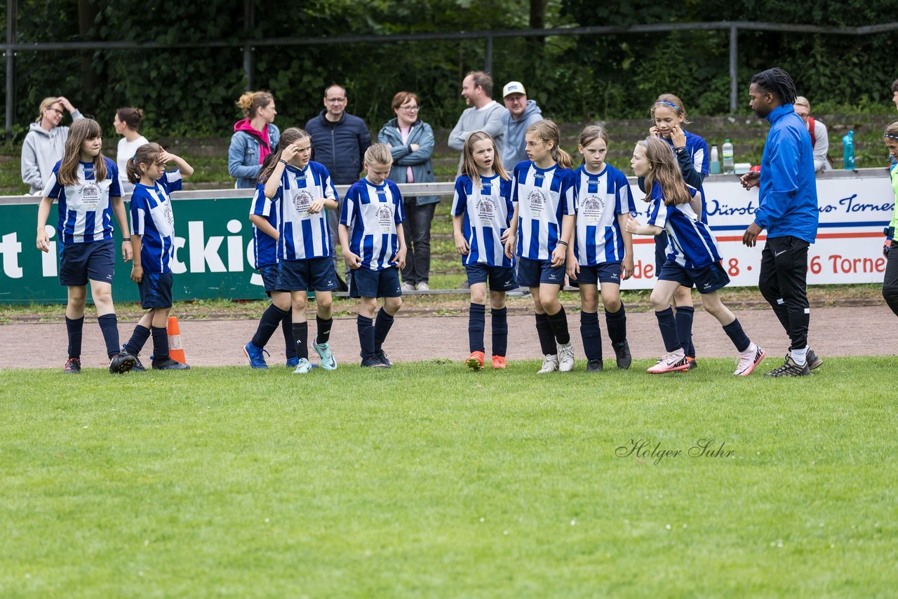 Bild 1021 - Loewinnen Cup